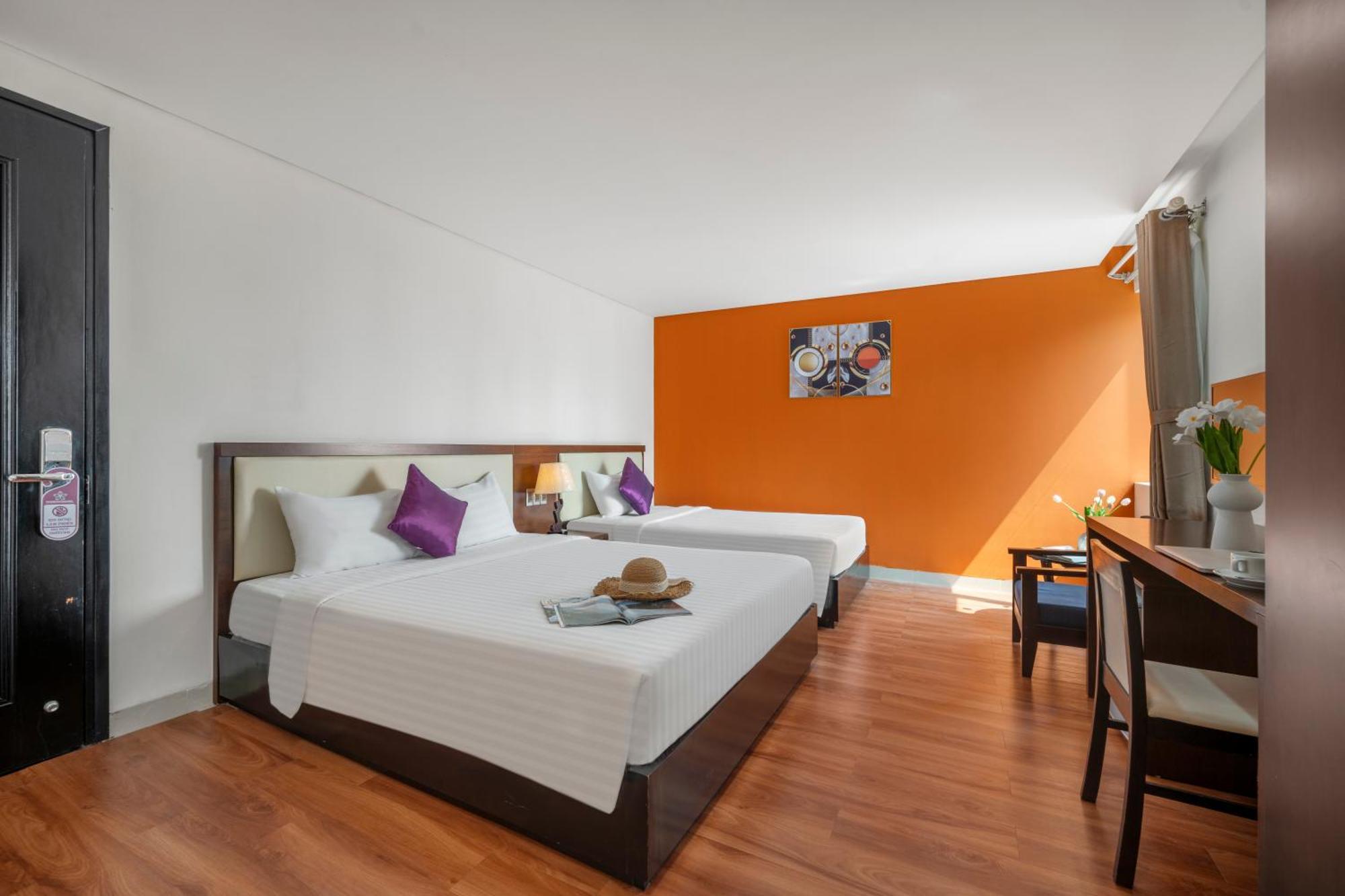 Bantique Hotel Дананг Экстерьер фото